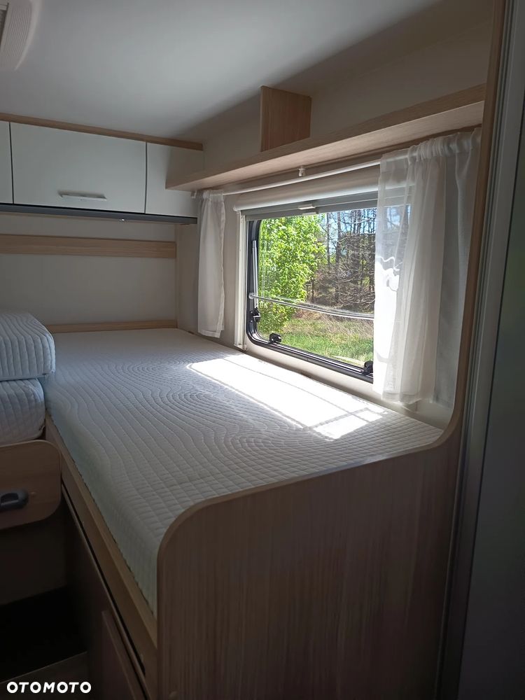 Sunlight Ducato camper - 33