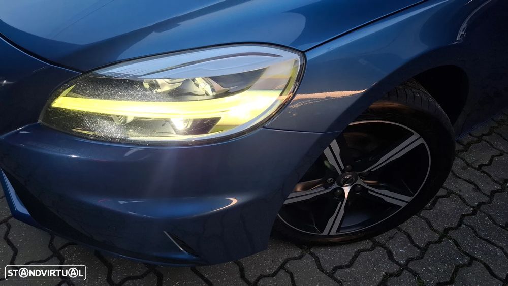 Volvo V40 2.0 D2 R-Design - 48