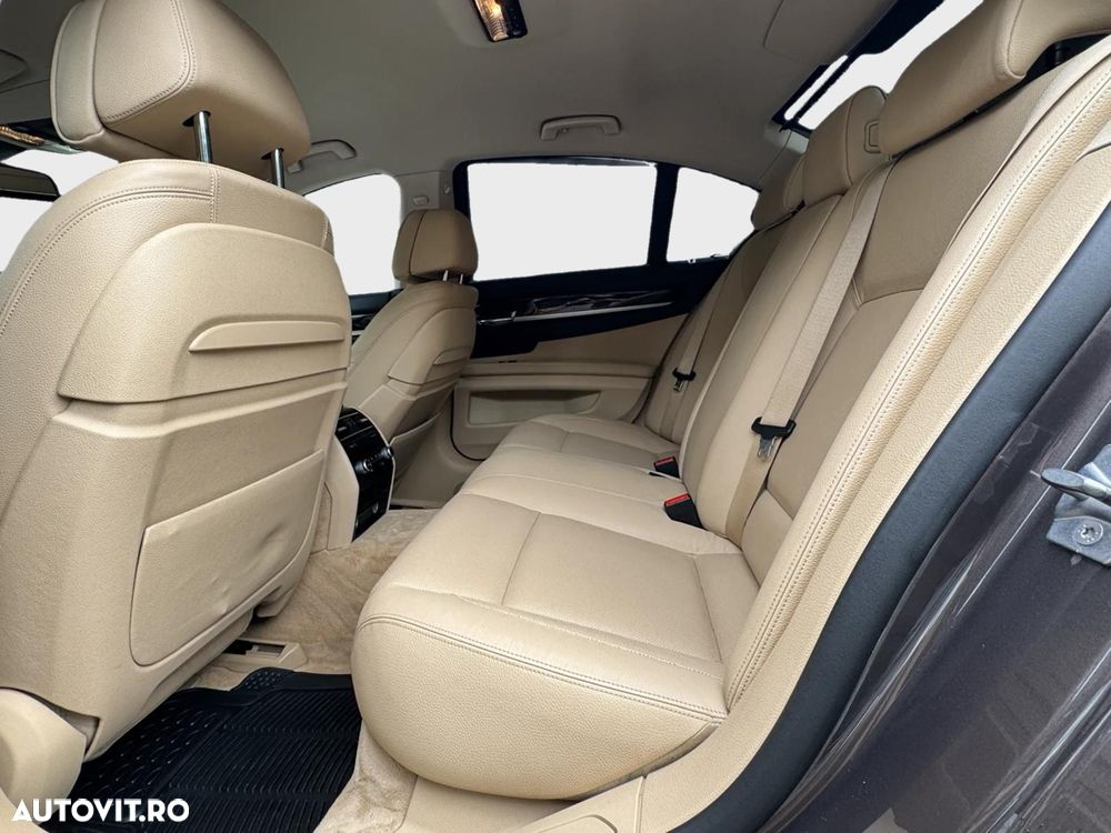 BMW Seria 7 750d xDrive - 11