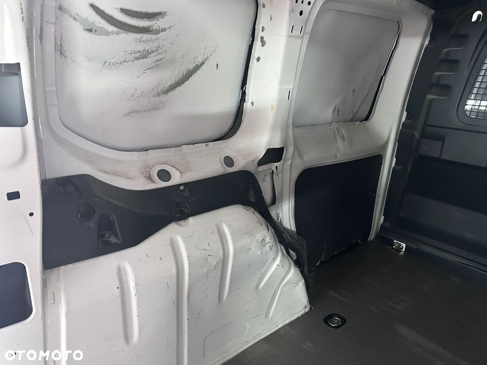 Volkswagen Caddy - 18