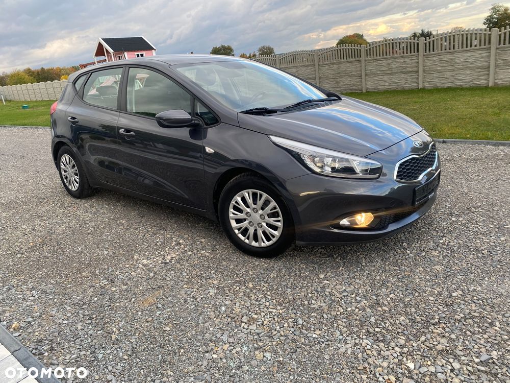 Kia Ceed 2015 photo 2