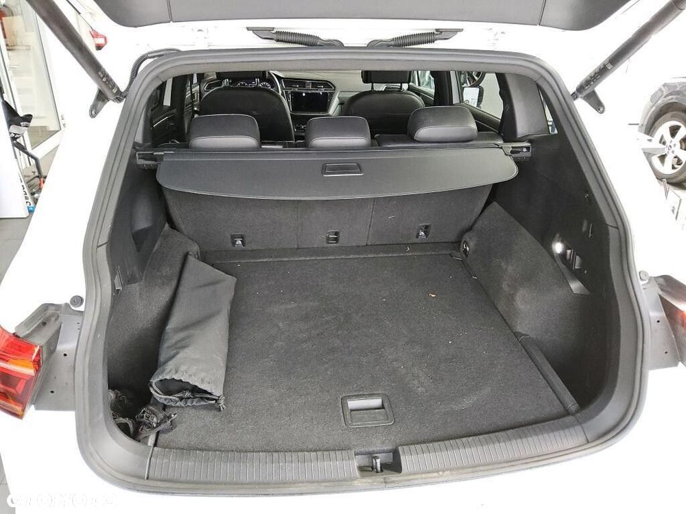 Volkswagen Tiguan Allspace - 8