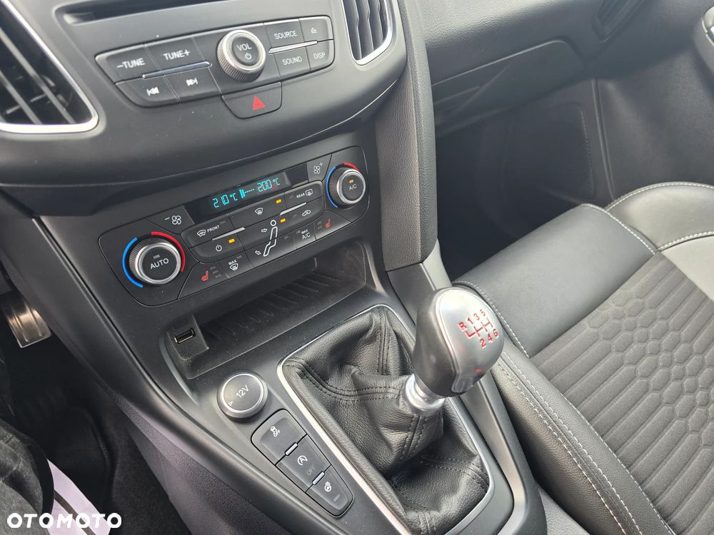 Ford Focus - 17
