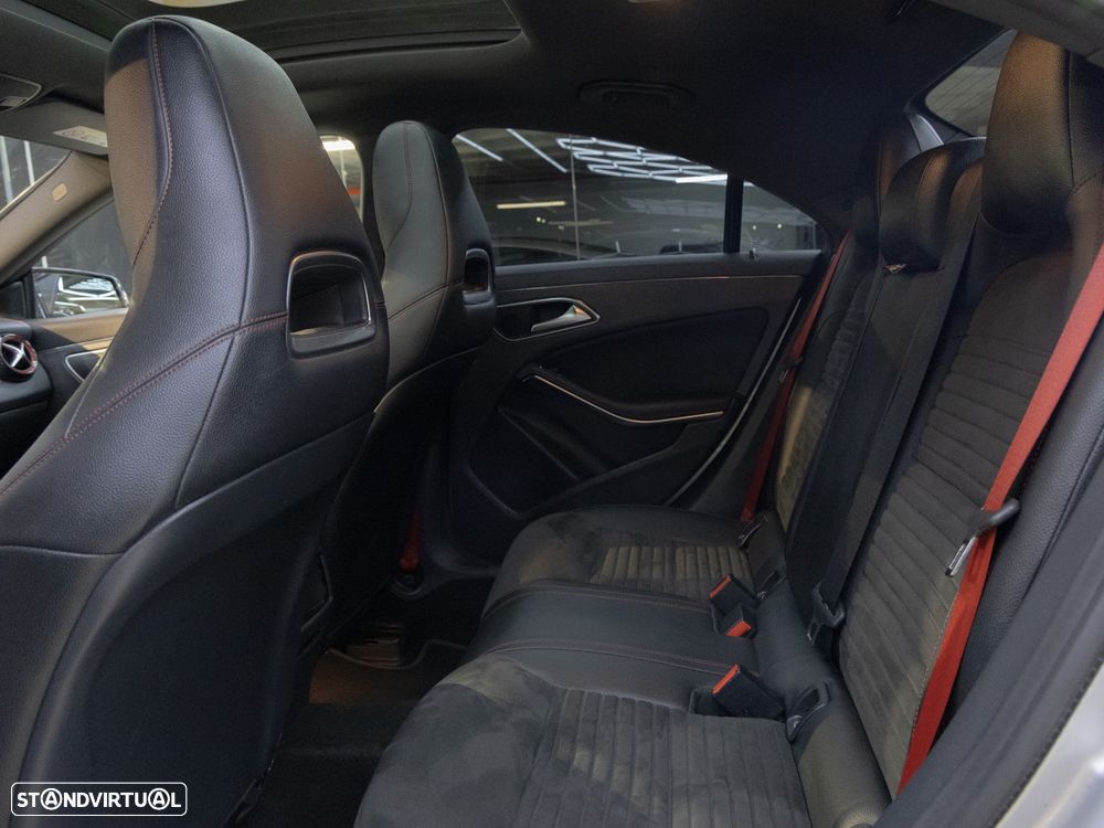 Mercedes-Benz CLA 45 AMG S 4Matic+ Speedshift 8G-D - 14