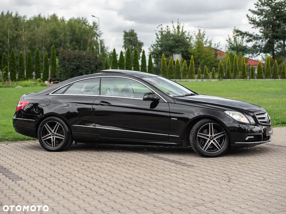 Mercedes-Benz Klasa E 250 CDI 4-Matic BlueEff - 14