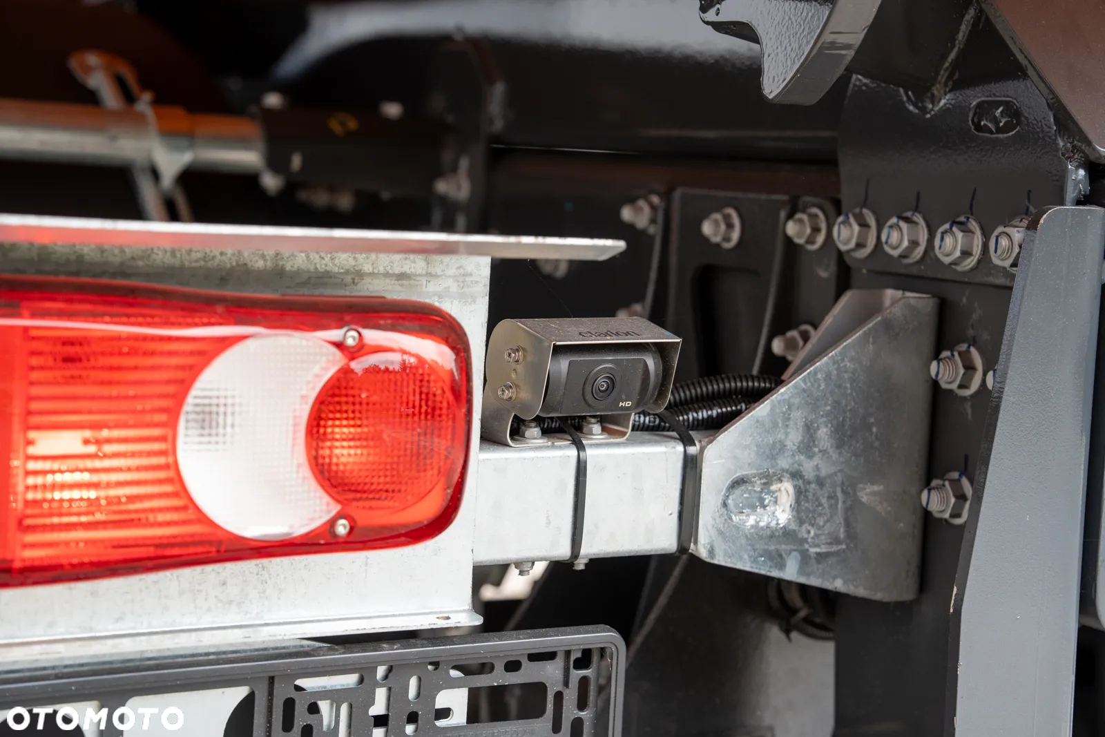 Volvo FL 280 4x4 - 18