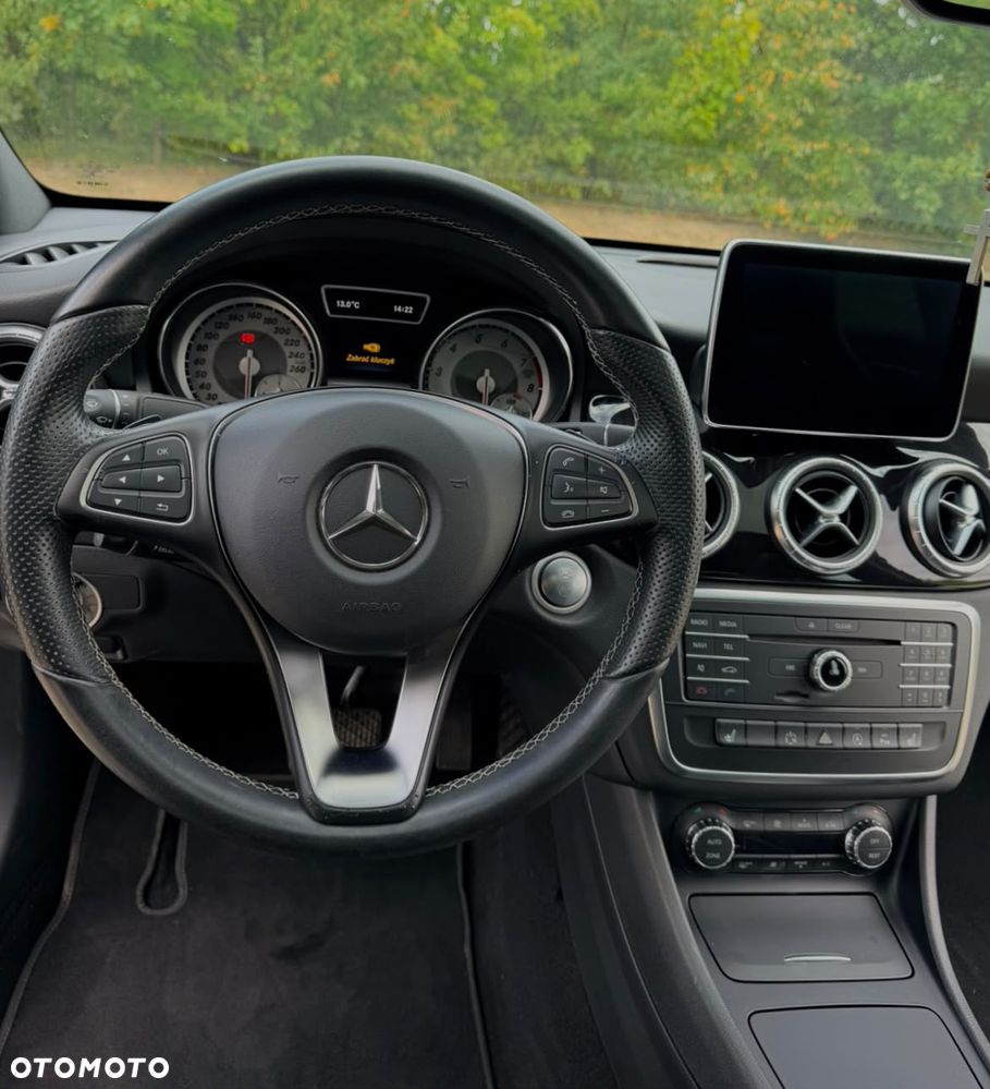 Mercedes-Benz CLA - 19