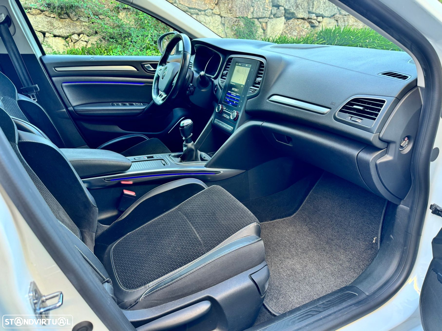 Renault Mégane Sport Tourer BLUE dCi 115 INTENS - 23