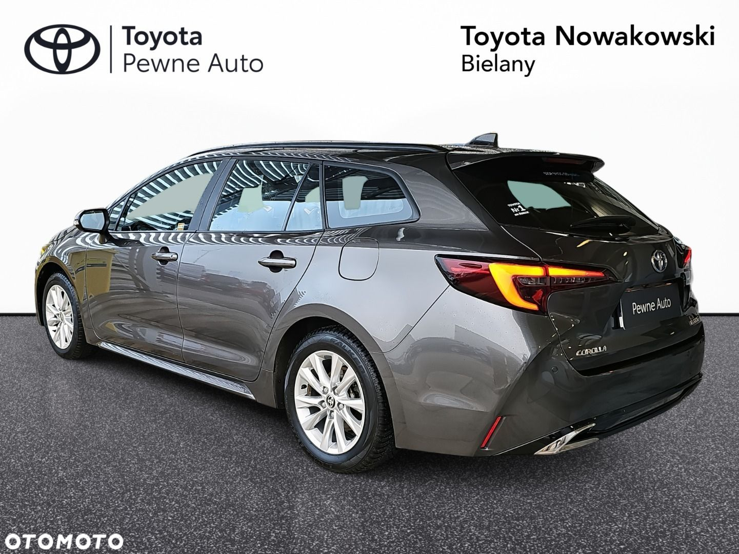 Toyota Corolla - 2