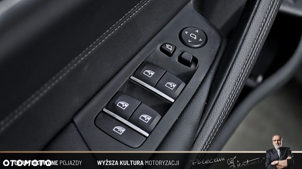 BMW Seria 5 530d Touring Luxury Line - 27