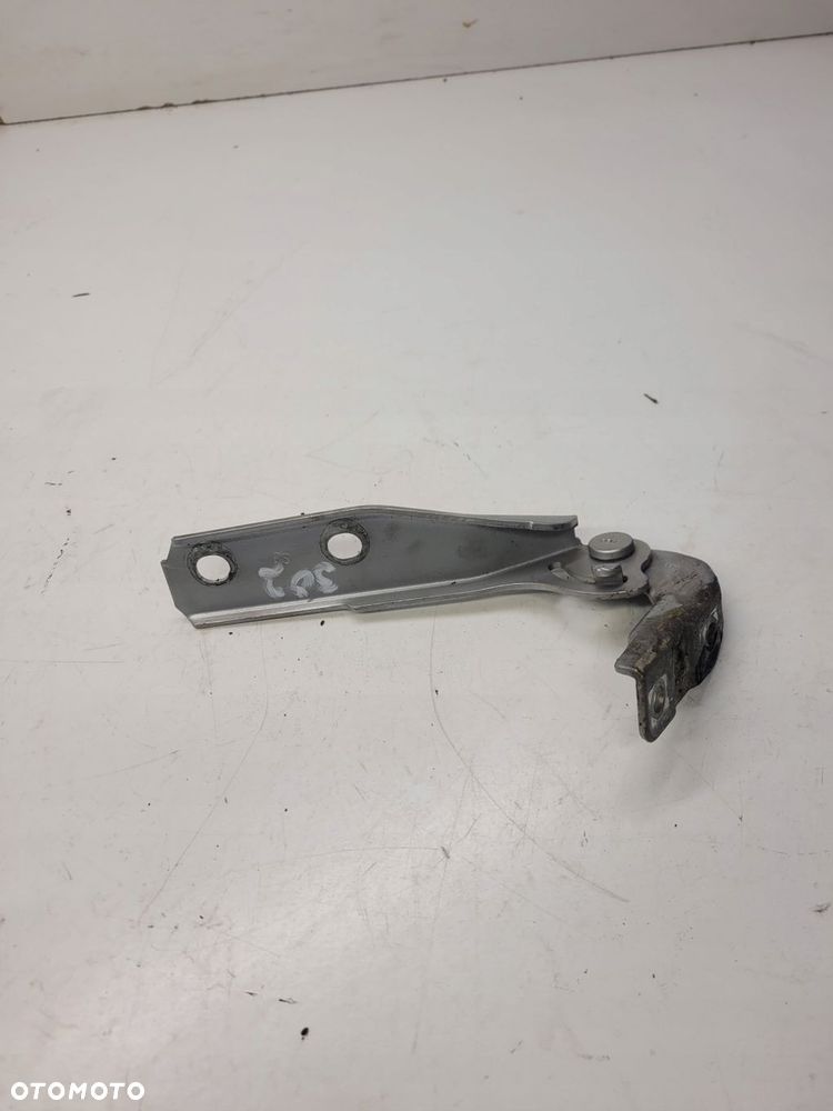 ZAWIAS MASKI PRAWY AUDI A3 8P LIFT 8P0823302 - 3