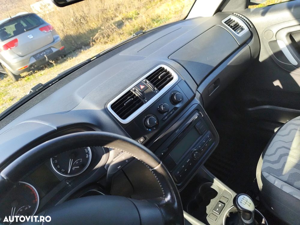 Skoda Roomster 1.4 Comfort - 9