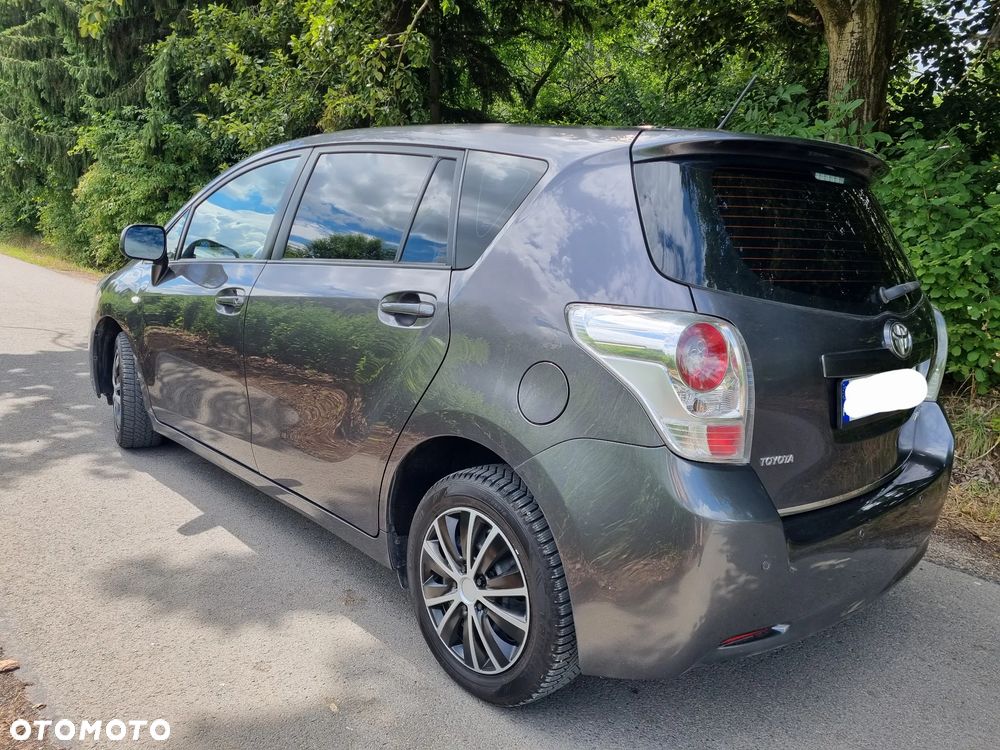 Toyota Verso 1.8 Edition - 6