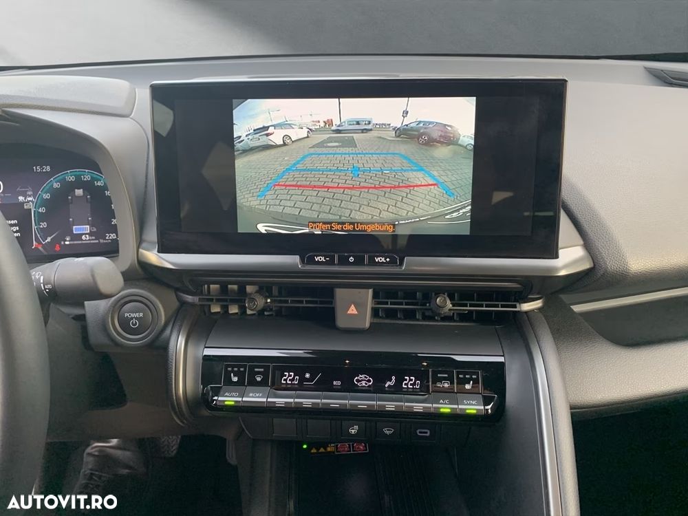 Toyota C-HR 1.8 Hybrid Team Deutschland - 11