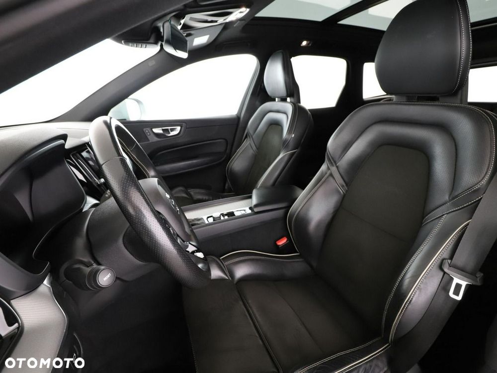 Volvo XC 60 D4 R-Design - 14