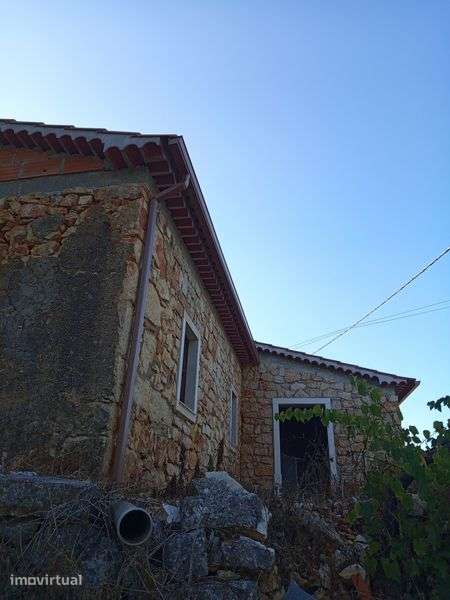 Casa antiga para reconstrução - Grande imagem: 4/11