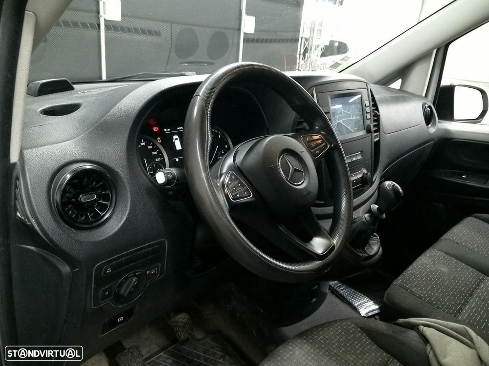Mercedes-Benz VITO 110 CDI 32 4d 1.8 102cv - AC - IVA DEDUTÍVEL - 6