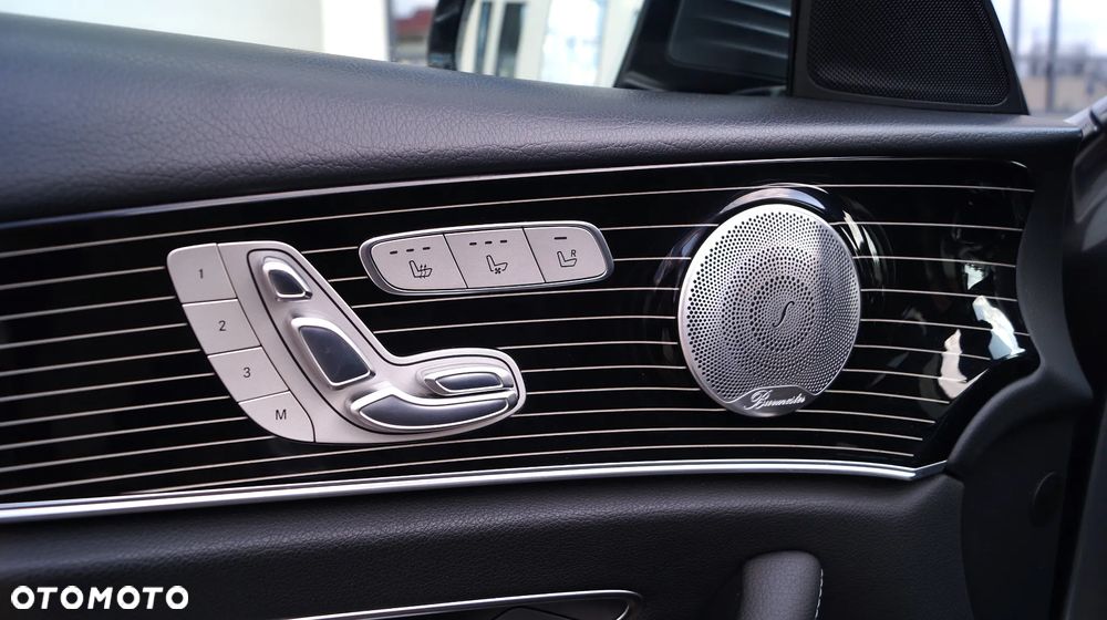 Mercedes-Benz Klasa E 400 4Matic 9G-TRONIC Exclusive - 17
