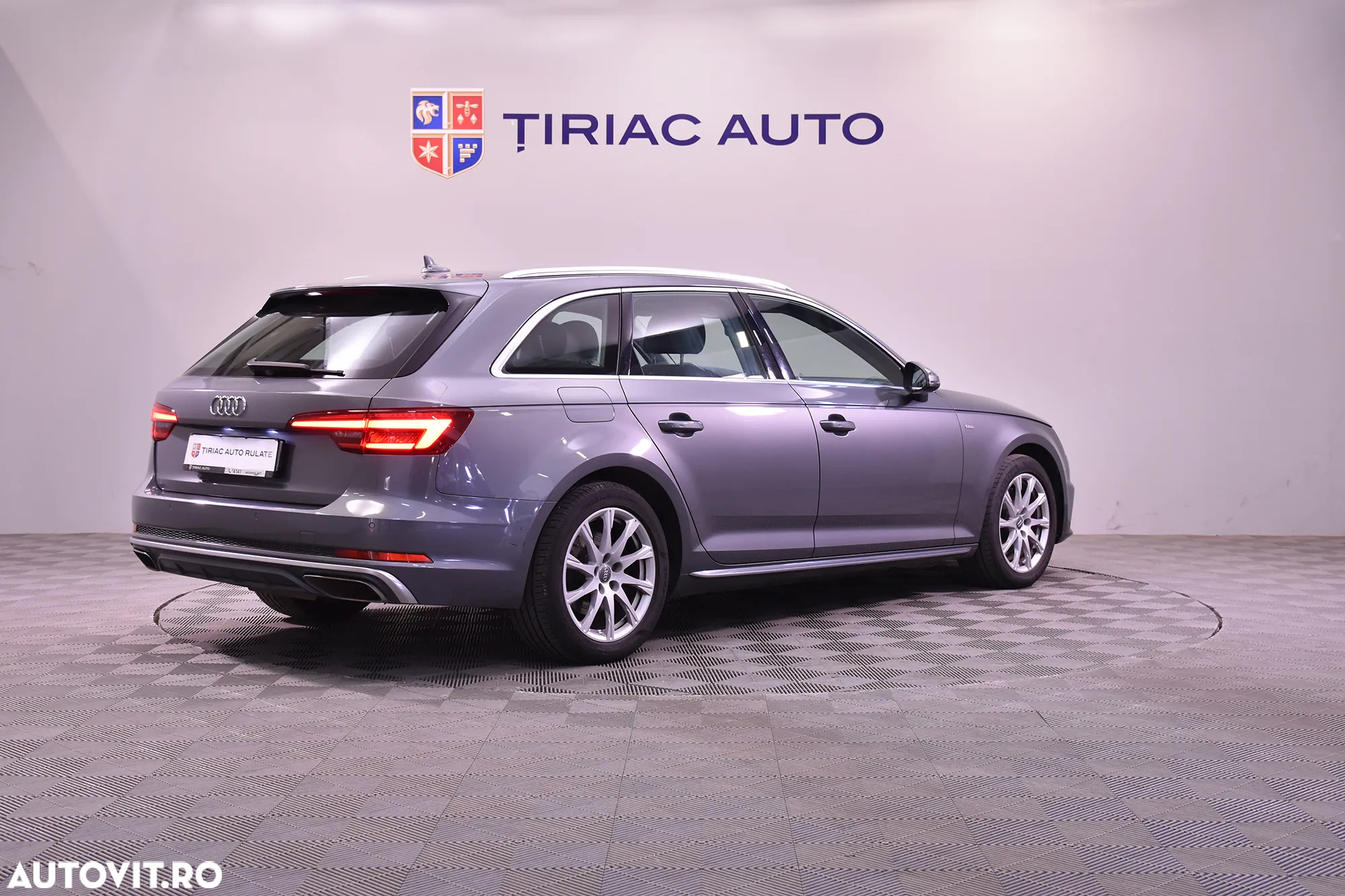 Audi A4 - 5