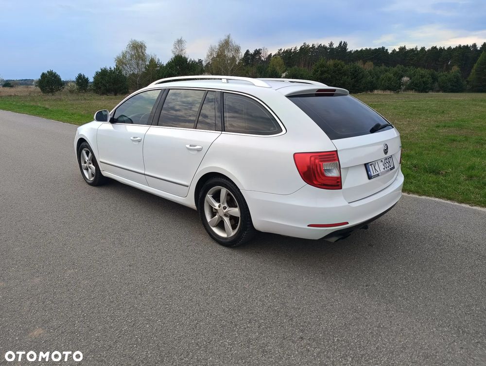 Skoda Superb 2.0 TDI Active DSG - 6