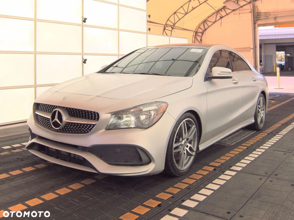 Mercedes-Benz CLA 250 4-Matic - 3