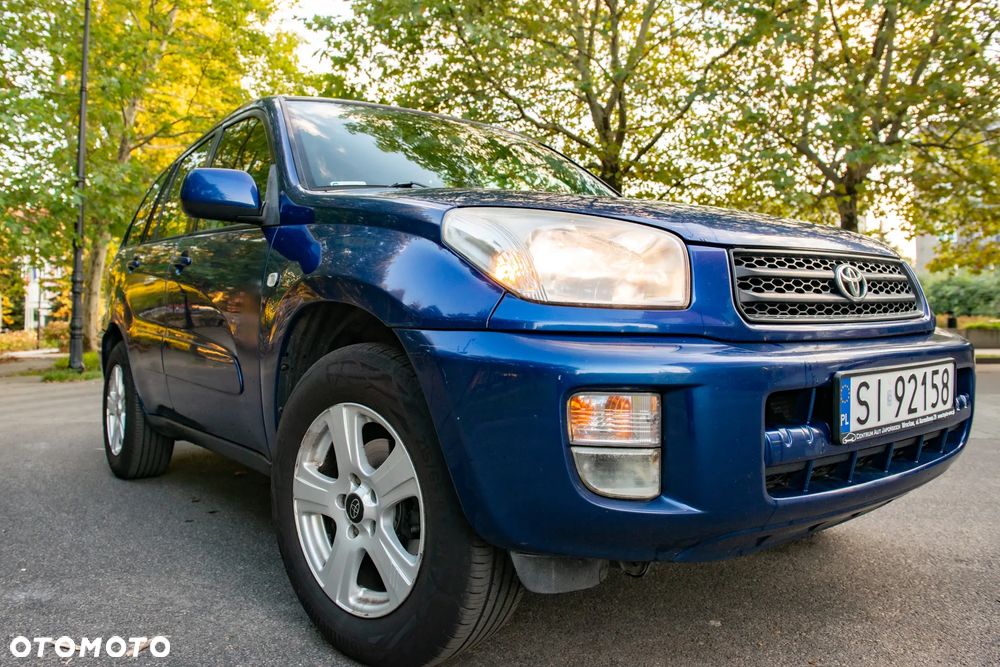Toyota RAV4 - 3