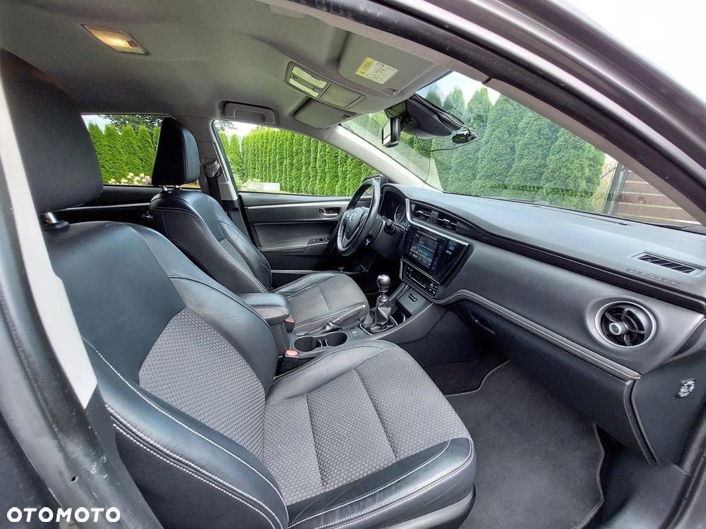 Toyota Corolla 1.6 Prestige - 13