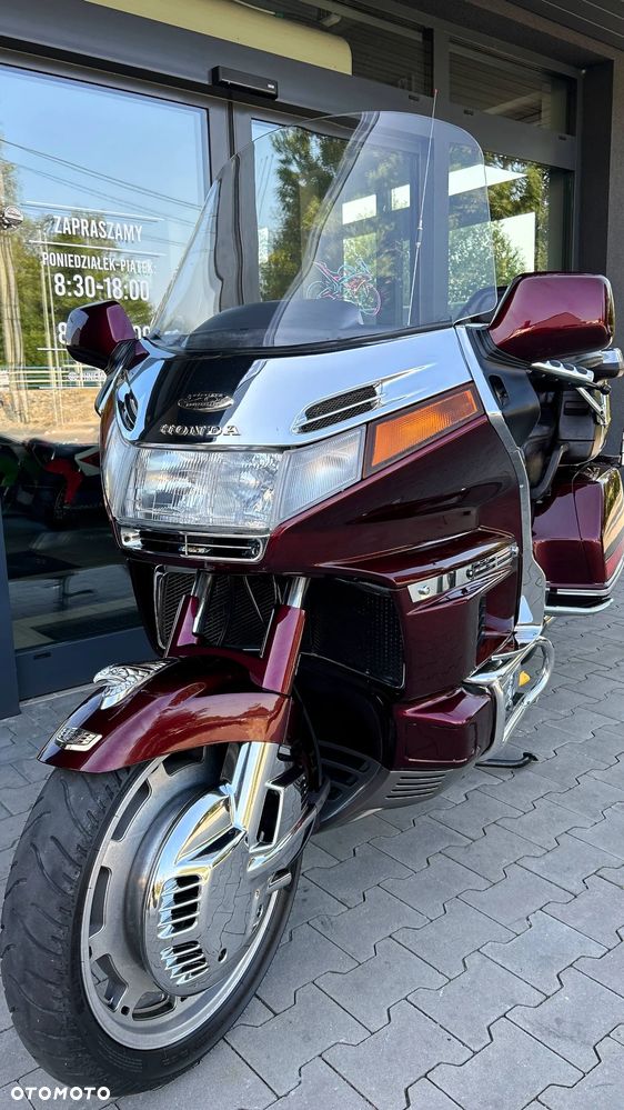 Honda GL - 9