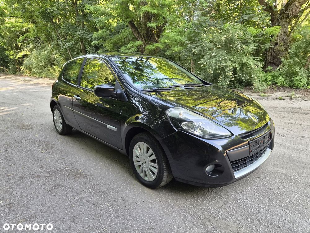 Renault Clio - 1