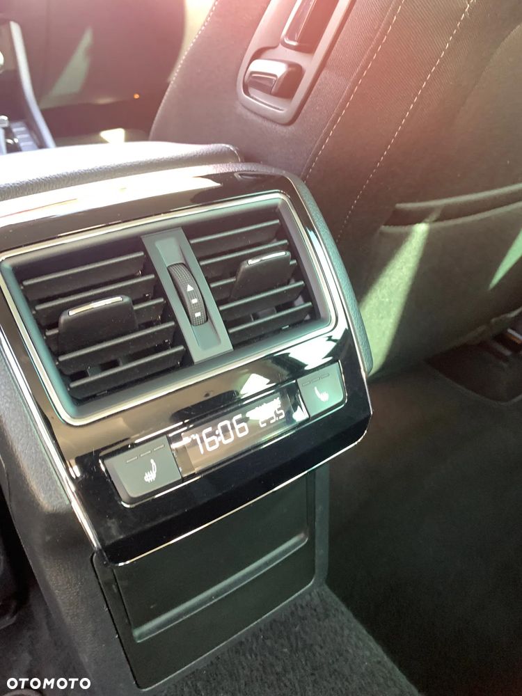 Skoda Superb 2.0 TDI DSG Active - 8