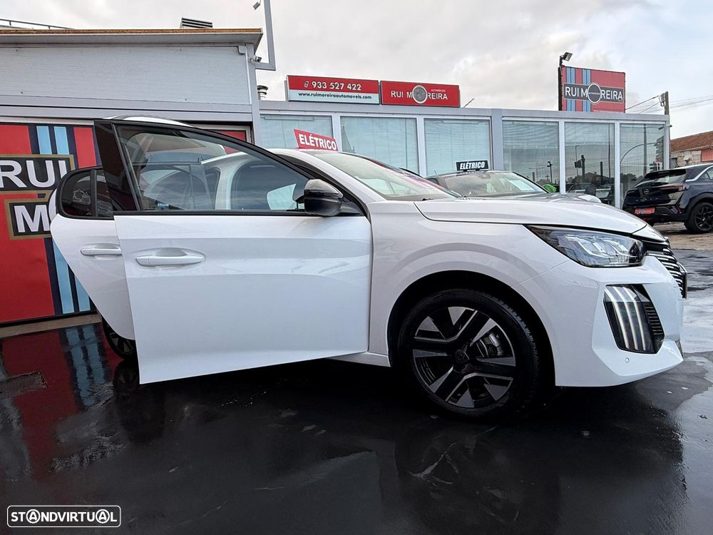 Peugeot e-208 - 30