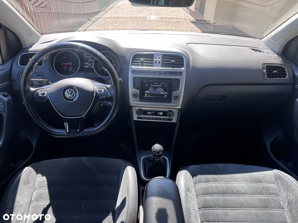 Volkswagen Polo 1.4 TDI (Blue Motion Technology) Highline - 23