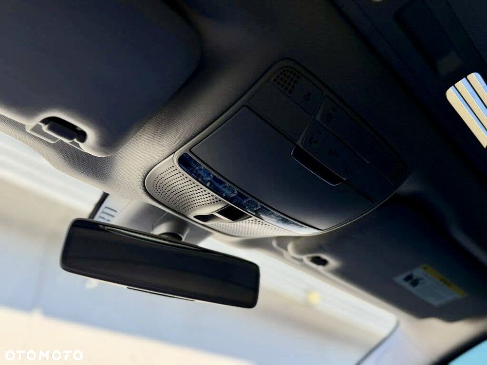 Mercedes-Benz Klasa E 300 9G-TRONIC - 14