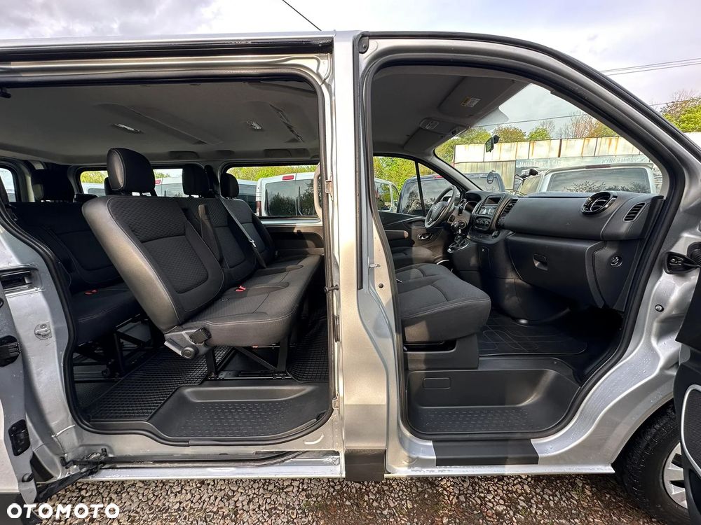 Opel Vivaro - 18