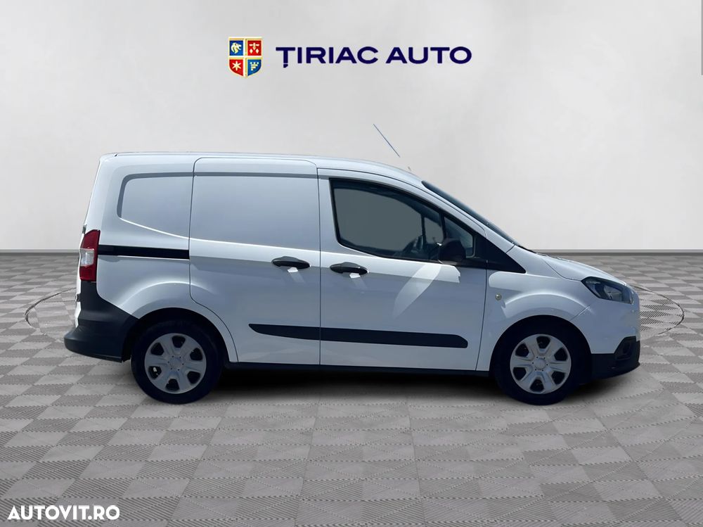 Ford Courier - 8