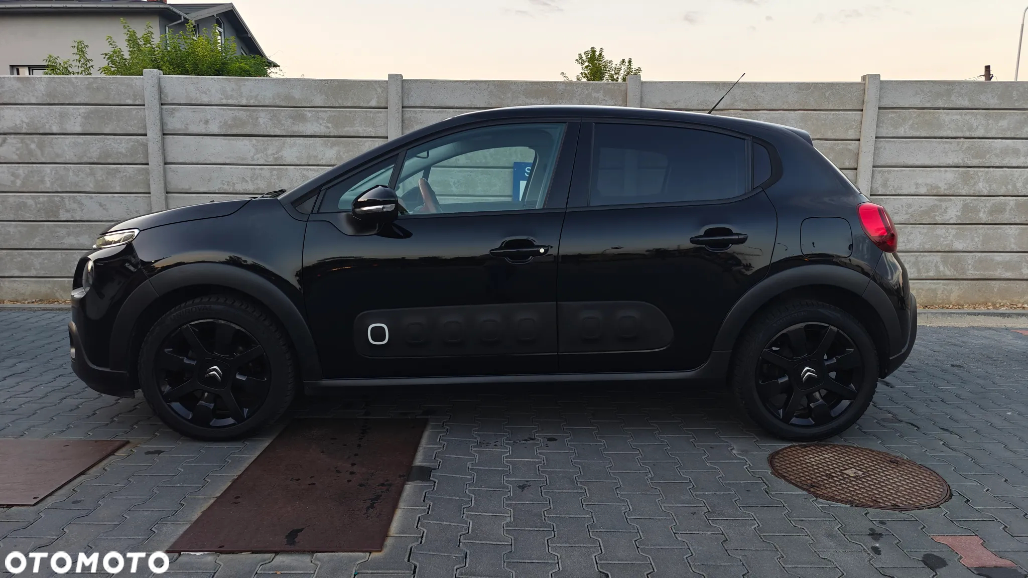 Citroën C3 1.2 PureTech GPF Shine - 4