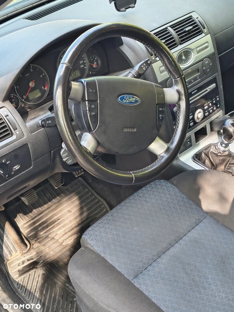 Ford Mondeo 2.0 TDCI Gold X - 9