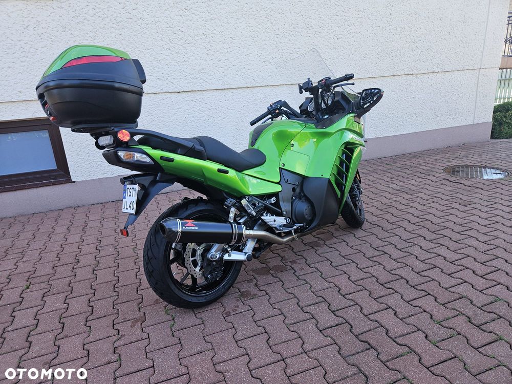 Kawasaki GTR - 15