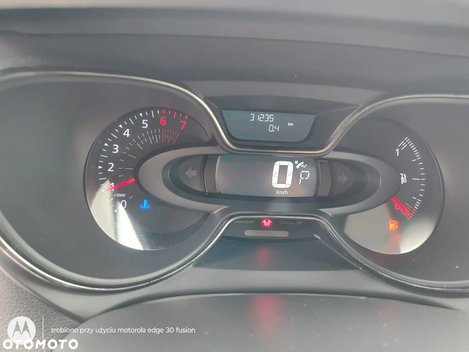 Renault Captur TCe 120 EDC Helly Hansen - 10