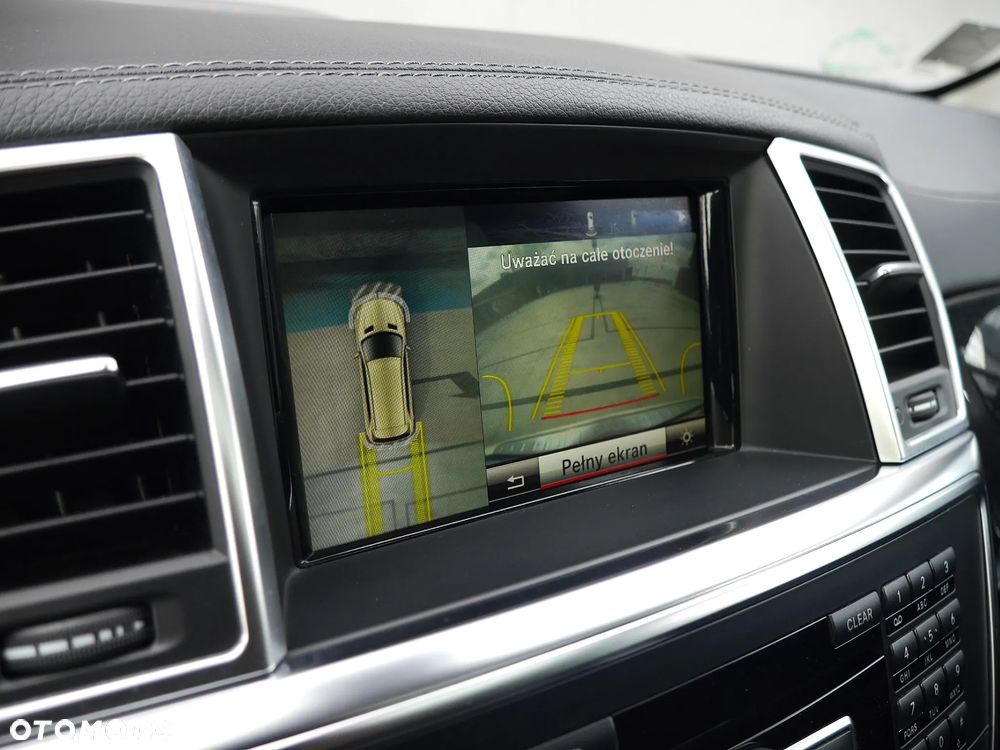 Mercedes-Benz GL 500 4-Matic - 17