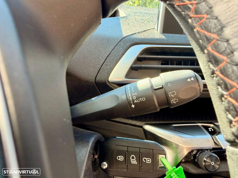 Peugeot 3008 1.2 PureTech Active - 30