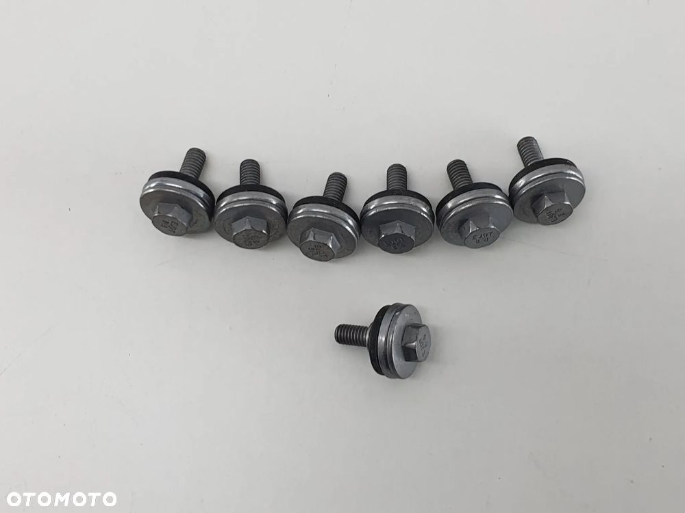 SRUBA PODKLADKA  CAN AM RYKER - 1