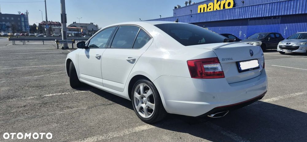 Skoda Octavia 2.0 TDI RS DSG - 12
