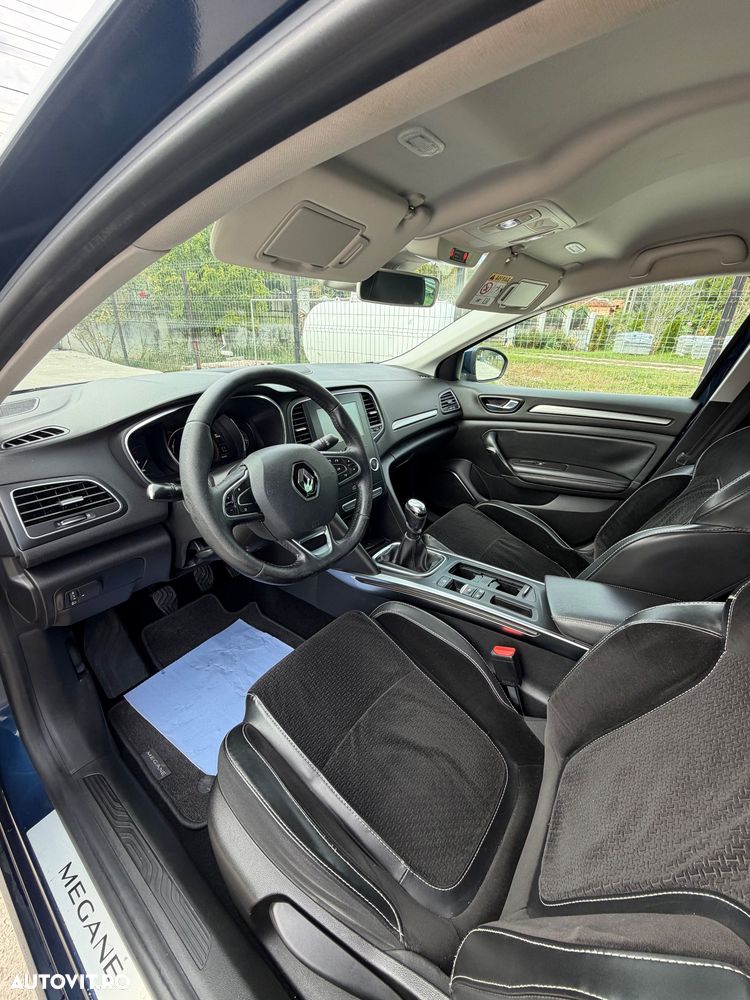 Renault Megane - 11