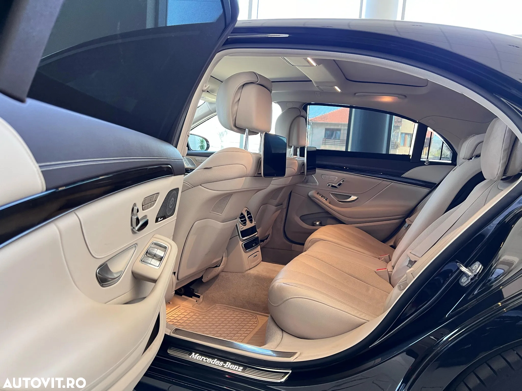 Mercedes-Benz S 350 d 4Matic 9G-TRONIC - 22