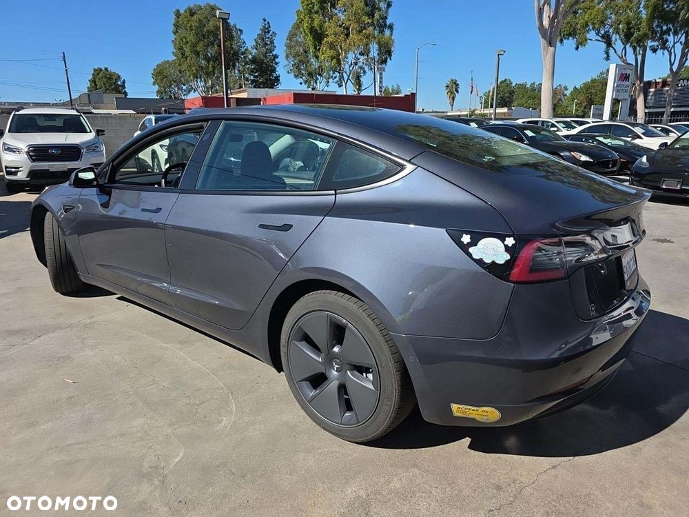 Tesla Model 3 - 2