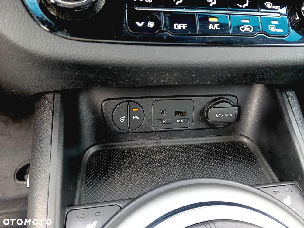 Kia Sportage 2.0 CRDI L AWD - 12