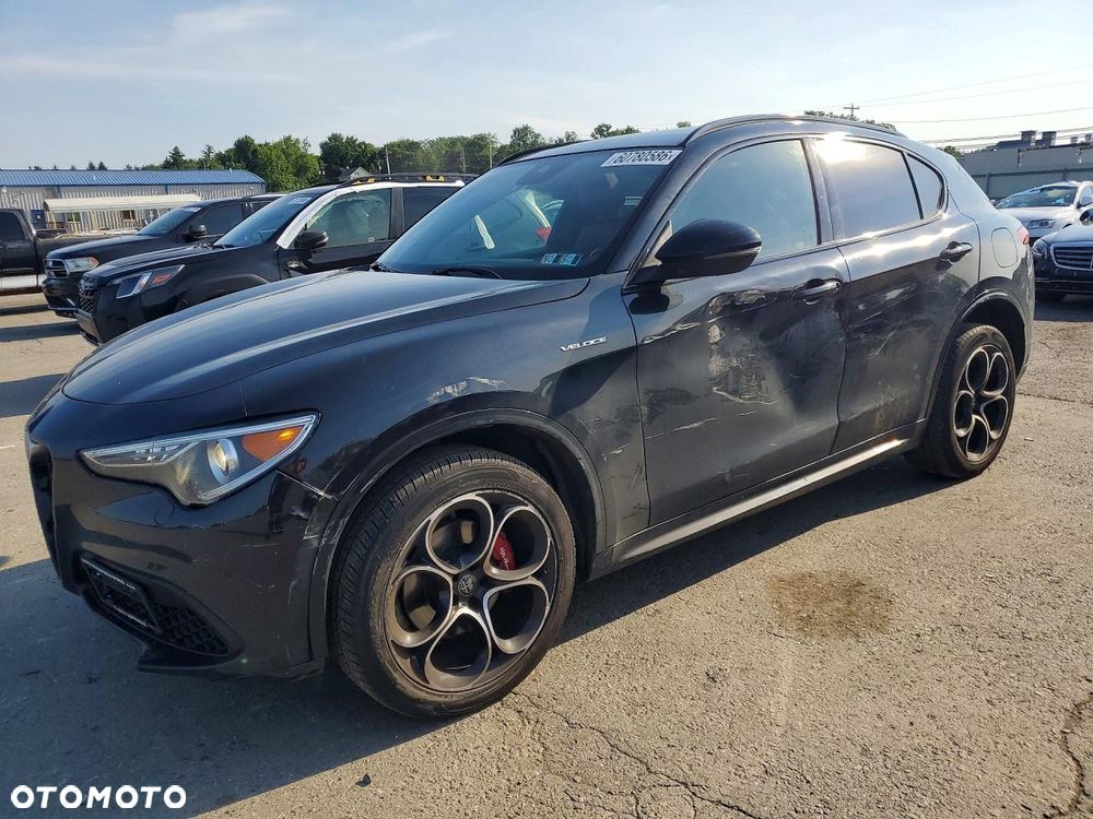Alfa Romeo Stelvio 2.0 Turbo 16V AT8-Q4 Veloce Ti - 2