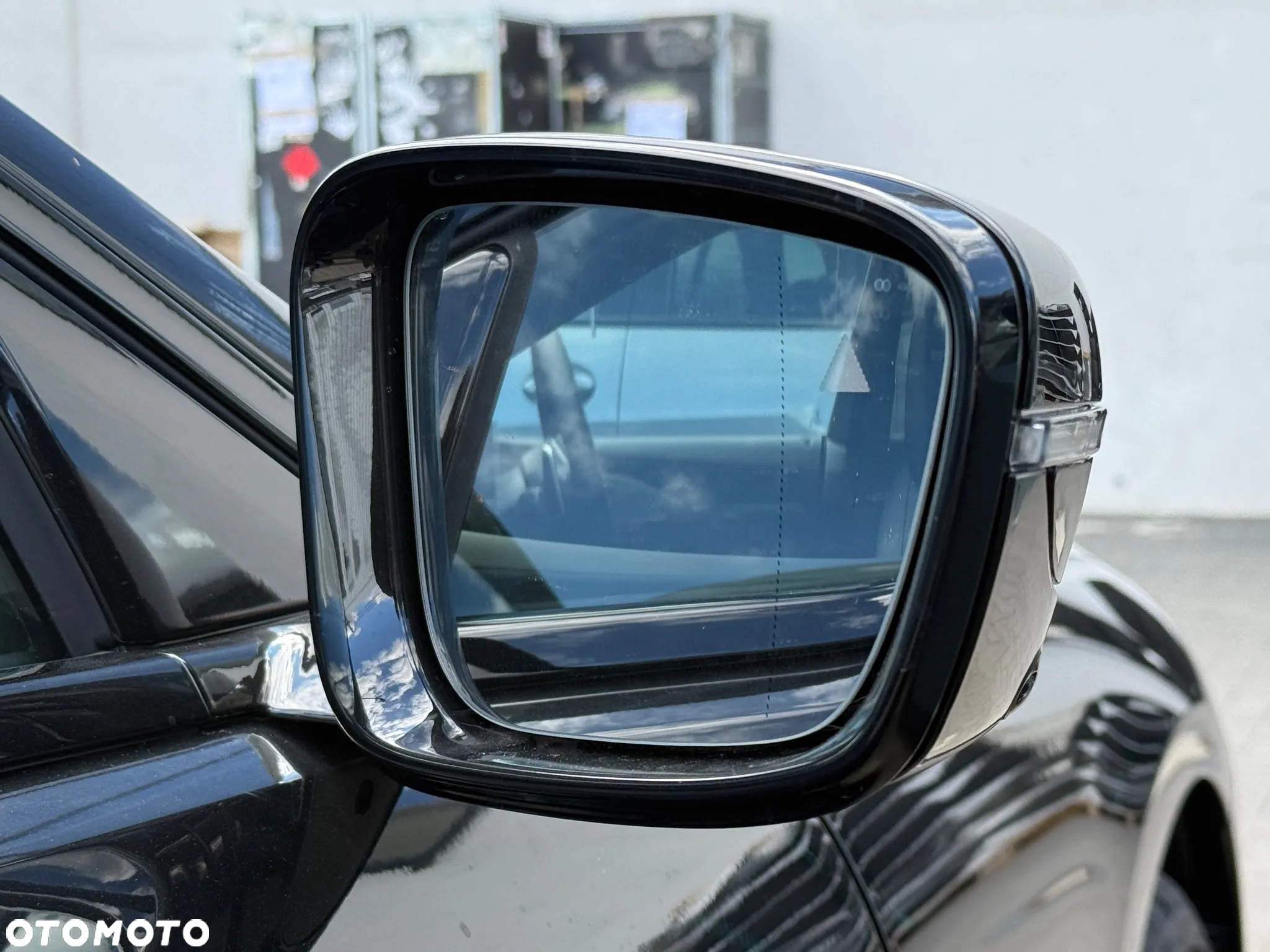 BMW Seria 8 - 11