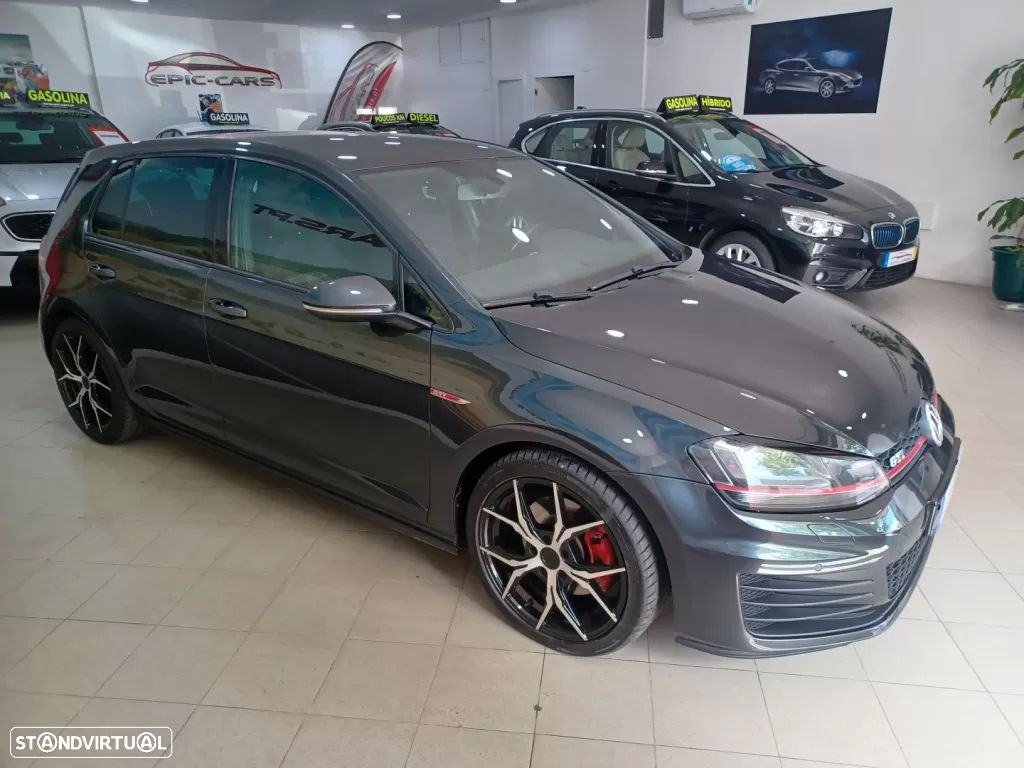 VW Golf 2.0 TSi GTi - 11